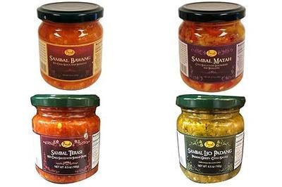 Combo Pack : 1 Sambal Bawang - 185g 1 Sambal Mantah - 185gr 1 Red Chili Sauce With Shrimp Paste (Sambal Terasi) 1 Sambal Ijo - 16.5oz