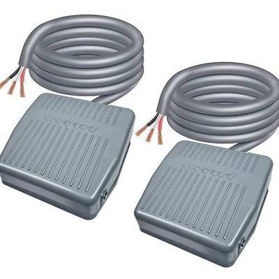 Gebildet 2pcs AC 110V 5A SPDT NO NC Pedal Switch,Momentary Foot Pedal Switch Foot Operated Pedal Controller for CNC Industrial with Anti-Skid Rubber Surface