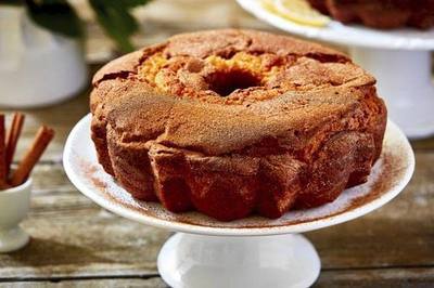 My Grandma's Of New England No Walnut Cinnamon Coffee Cake - Topped with Cinnamon & Sugar - Pure Bourbon Vanilla & Cinnamon Streusel Nut-Free Coffee Cakes 8" 1.75 Pounds