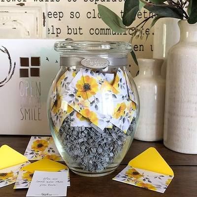 KindNotes Glass Keepsake Gift Jar with Positive Thoughts - Morning Glory Design