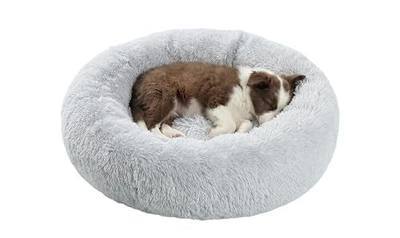 SAVFOX 23 inches Calming Donut Dog Bed - 3X Durable Plush Faux Fur, Machine Washable & Non-Slip, Fits up to 25 lbs, Light Grey