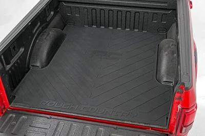 Rough Country Truck Bed Mat for Ford F-250/F-350 Super Duty (2017-2026) – Fits 6'10 Bed, Tear-Resistant Heavy-Duty Rubber, Non-Slip Protection