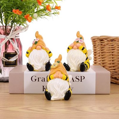Cute 3 PCS Honey Bee Gnomes Statues Bee Figurines Table Decorations Handmade Gnomes Sculpture Home Decorations Garden Home Décor