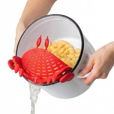OTOTO Crab Clip-On Strainer - Silicone Pasta Strainer with Stainless Steel Tongs - Unique Kitchen Gadgets, Cooking Gifts for Women, Kitchen Essentials, Funny Gifts, Kitchen Accessories - (Crabby)
