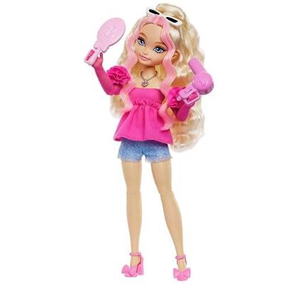 Barbie Dream Besties Playset, Barbie “Malibu” Posable Fashion Doll with Wavy Blonde Hair, 11 Makeup & Hair-Themed Accessories