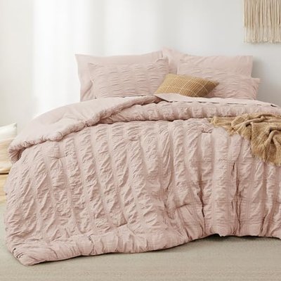 Bedsure Rose Dust Comforter Seersucker Queen Bed in a Bag 7Pcs Lightweight
