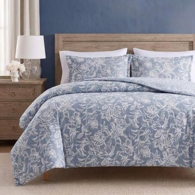 Nautica - Comforter Set, Soft Reversible Bedding with Matching Shams, Casual Home Decor (Tortola Beige, Full/Queen)