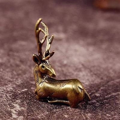 CHOVY Pure Copper Adorable Deer Figurine - Charming Home Decor Accent, Office Desk Ornament, and Collectible Art Piece(Adorable Deer)