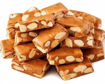 GELUBOO Salted Caramel Almond Toffee Gourmet Cruncy Candy Brittle Individually Wrapped 150g 5.3oz
