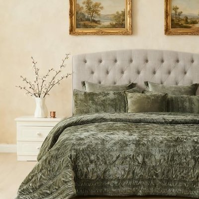 3 Pieces Luxurious Velvet California King Quilts Set 106x118 Ruched Bedspread Coverlet Quilted Bedding Set with 2 Pillow Shams 20x36 Ultra Soft Comforter for All Season, Caramel