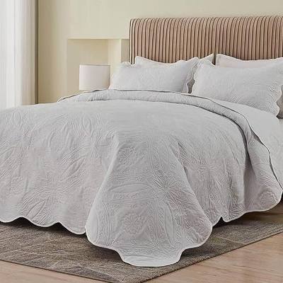 Kingnex Oversized Cal King Bedspreads 120x120 Ultrasonic Quilted White | Lightweight Extra Wide Coverlet Set for Tall Split California King or Cali King Bed, 3 Pieces 1 Quilt 2 King Pillow Shams