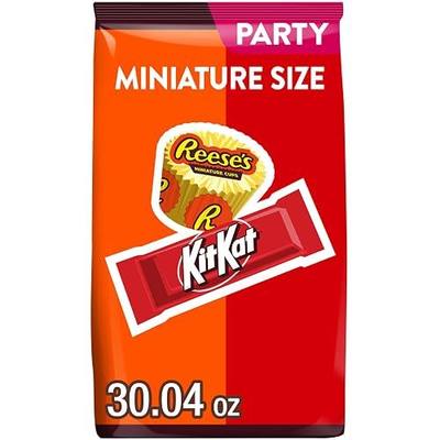 KIT KAT and REESE'S Miniatures Assorted Milk Chocolate Candy Party Pack, 30.04 oz