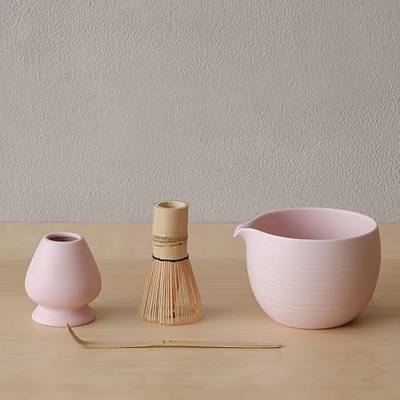 WENSHUO Matcha Whisk Set, Ceramic Matcha Bowl with Spout, Pink,6-Pc | Matcha kit includes 20 oz bowl, 100-prong bamboo whisk, holder, and scoop. High walls and curved spout help prevent spills.