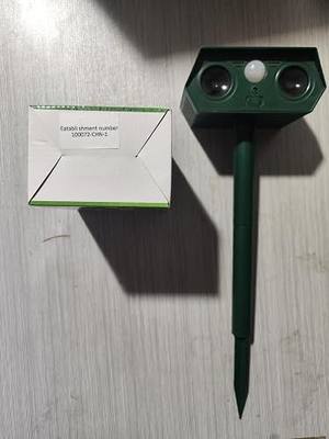 2025 Upgraded Solar Ultrasonic Animal Repellent Outdoor Deer Repellent Devices Motion Detection Waterproof Cat Squirrel Mouse Raccoon Dog Repellent Deterrent with Flash Lights for Yard Farm (1)