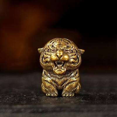 CHOVY 100% Solid Brass Baby Tiger Statue - Handcrafted Retro Animal Sculpture, Cute Desk & Shelf Decor for Living Room or Office, Unique Collectible Art Gift for Tiger Lovers & Wildlife Enthusiasts