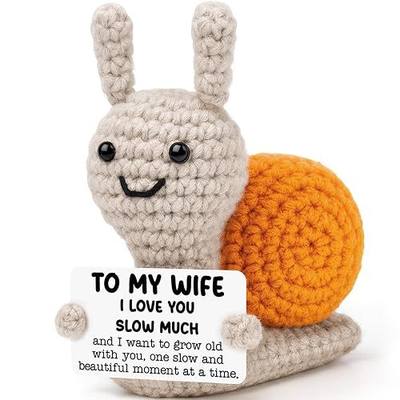 Mini Funny Romantic Anniversary Birthday Gifts To My Wife from Husband | I Love You Small Cute Crochet Snail Wedding Anniversary Mothers Day Prensent for Wife, Fall Home Desk Decor Gifts for Wifey