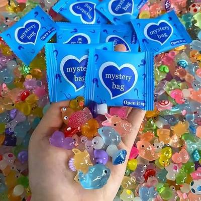 Mini Glow in The Dark Animal Resin Models, Mystery Resin Animals Blind Bag, Mini Glow Figures Bulk Set for DIY Garden Dollhouse Aquarium Micro Landscape, Random Styles for Ages 14 and up(50pcs)