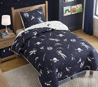 Soul & Lane - Outer Space Quilt Set, Galaxy Bedding, Queen with 2 Shams | Kids Astronaut and Planet Comforter Set, Celestial Bedspread for Boys, Blue Quilted Coverlet, Space Themed Bedroom Decor