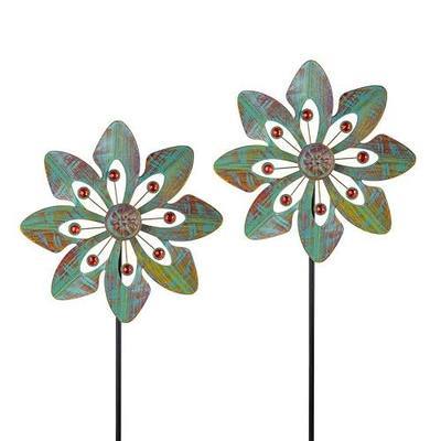 VEWOGARDEN 2 Pack Wind Spinners Outdoor, Metal Wind Spinner with Flower Design for Yard Garden Lawn Decorations, Copper Green