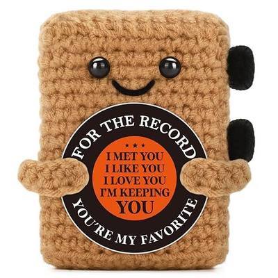 WELLBANEE Gifts for Anniversary Him Her, Handmade Crochet Vinyl Record, Romantic I Love You Gifts for Boyfriend Girlfriend, Cute Music Lover Gift for Couples, Long Distance Relationship Gift