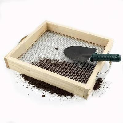 Soil Sifter for Gardening Dirt Sifter with 0.19 inch Metal Wire Mesh Sifting Screen Wood Rocks Sifter with Handle Screen Compost Sifter Garden Essentials(12.5x11.4 in)