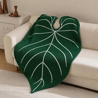 Leaf Sherpa Blanket Large – Soft Throw for Sofa & Bed | Ultra-soft fleece, botanical leaf design, cozy gift for friends, ideal for bedroom or living room