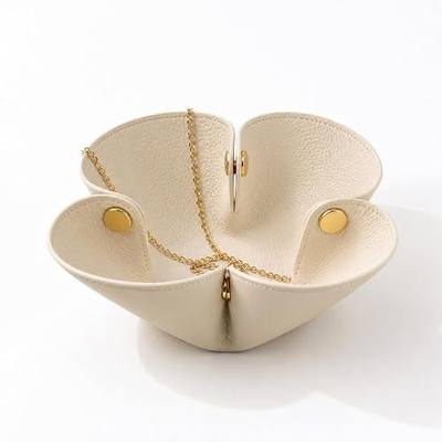 Grained Faux Leather Valet Tray, Aesthetic Flower Jewelry Tray for Rings, Watches, Earrings, Portable Catch All Tray for Keys, Scrunchie, Electronic Gadgets, Nightstand Bedside Valet Holder, Beige