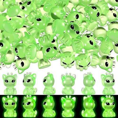 VioraWhite 50 Pcs Mini Resin Alien Cat Figures Green Glow in the Dark Alien Cats Figures Small Little Tiny Figurine to Hide and Seek for Space Party Gifts Treasure Boxes Party Stuffers
