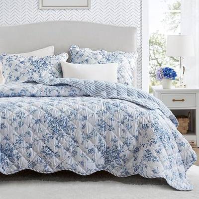 Madison Park Essentials Reversible Floral Blue Queen Quilt Set, 3pc | Scalloped Edge, Elegant Gift for Her, All-Season Bedding Set, Lightweight, Machine Washable, Cozy, Breathable, Soft