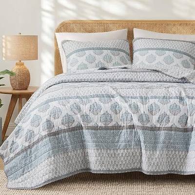 INK+IVY Queen Cotton Quilt Set, Boho Reversible All Season Bedding, Aqua | Block-print inspired medallions and artisanal stitching offer timeless style with relaxed sophistication