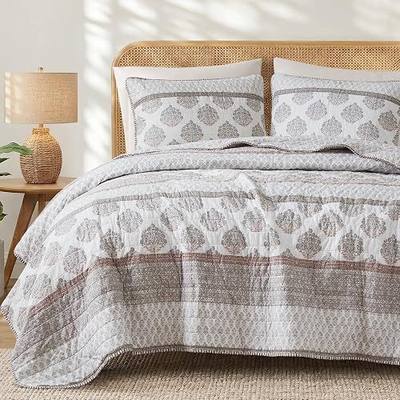 INK+IVY King Cotton Quilt Set, Boho Reversible All Season Bedding, Clay | Block-print inspired medallions and artisanal stitching offer timeless style with relaxed sophistication