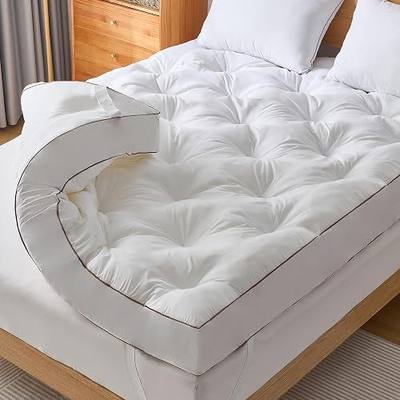 WhatsBedding 4 Inch Memory Foam Mattress Topper King for Back Pain Relief, Filled with Breathable Gel Memory Foam, Supportive Pillow Top Mattress Topper