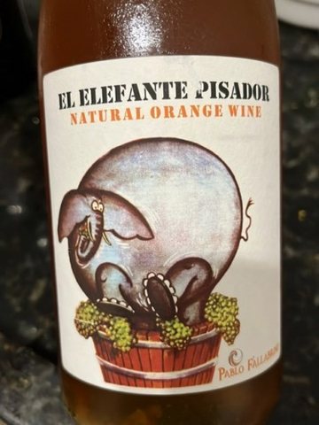 Bodega Pablo Fallabrino · El Elefante Pisador Natural Orange