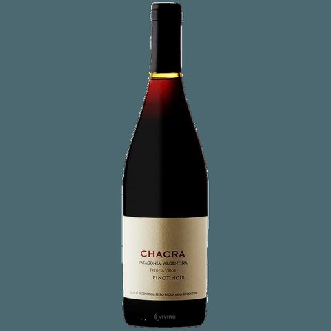 Chacra · Treinta y Dos Pinot Noir