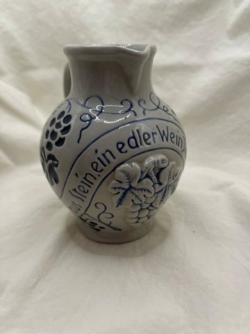Neumayer Der Wein vom Stein Weissburgunder